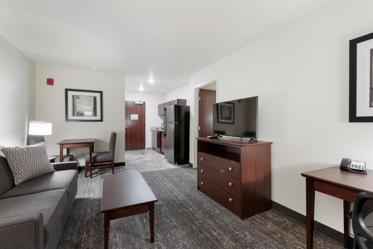 Cobblestone Hotel&Suites - Urbana Extérieur photo