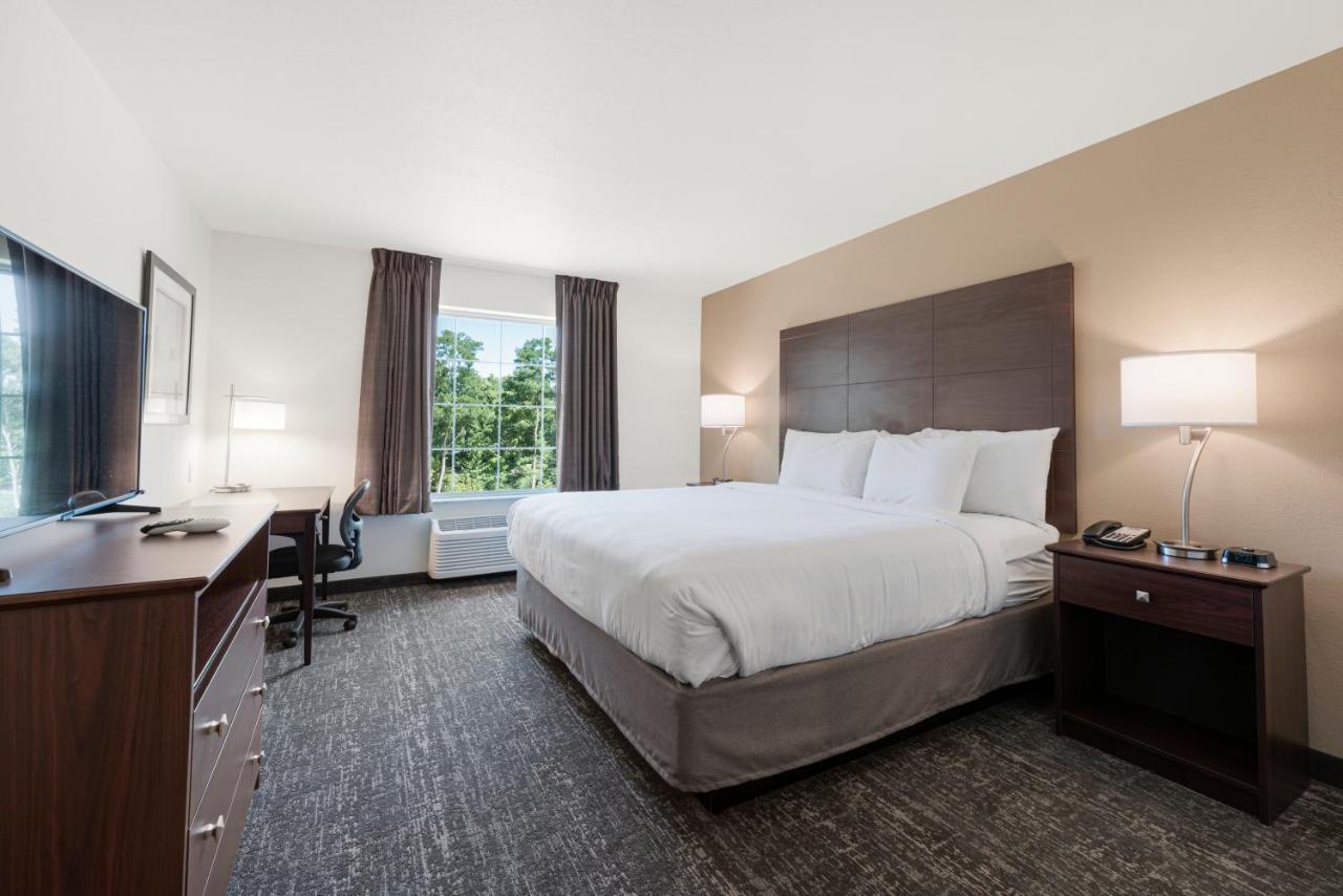 Cobblestone Hotel&Suites - Urbana Extérieur photo