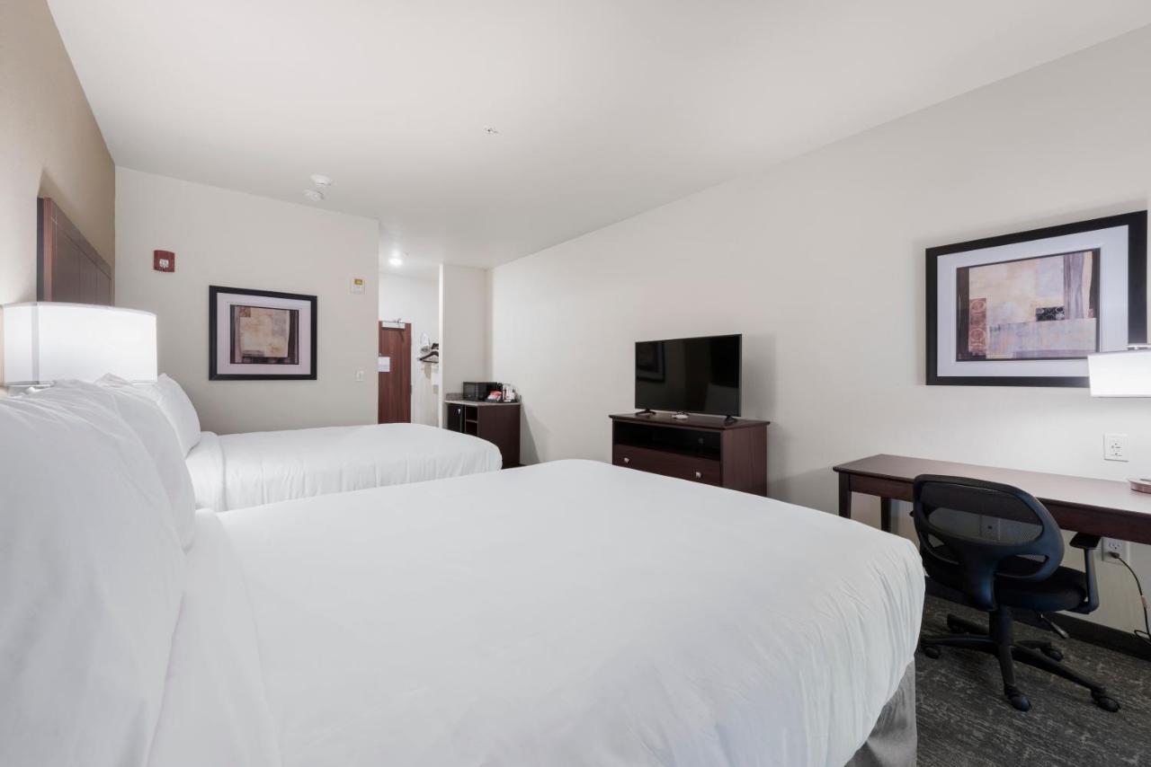 Cobblestone Hotel&Suites - Urbana Extérieur photo