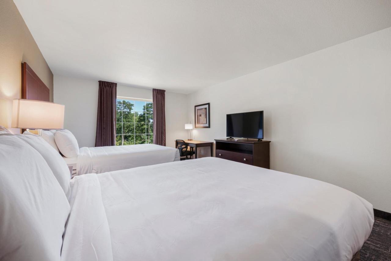 Cobblestone Hotel&Suites - Urbana Extérieur photo